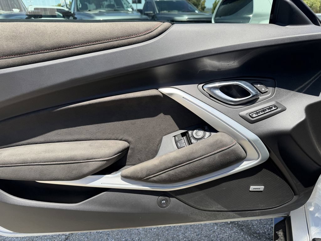 Used 2020 Chevrolet Camaro ZL1 RWD image 20