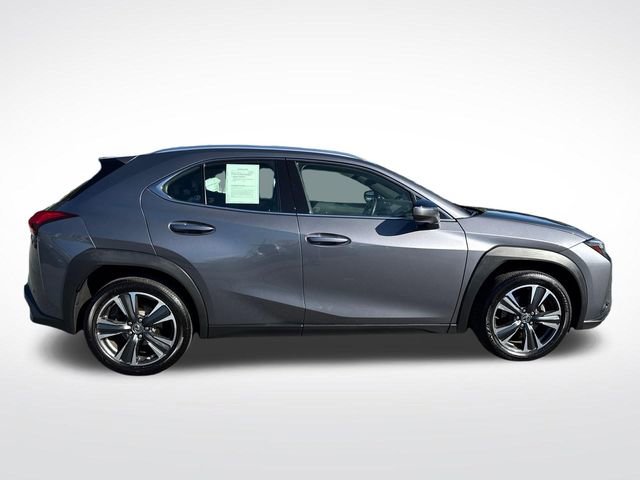 Used 2019 Lexus UX 200 w/ Premium Package FWD image 7