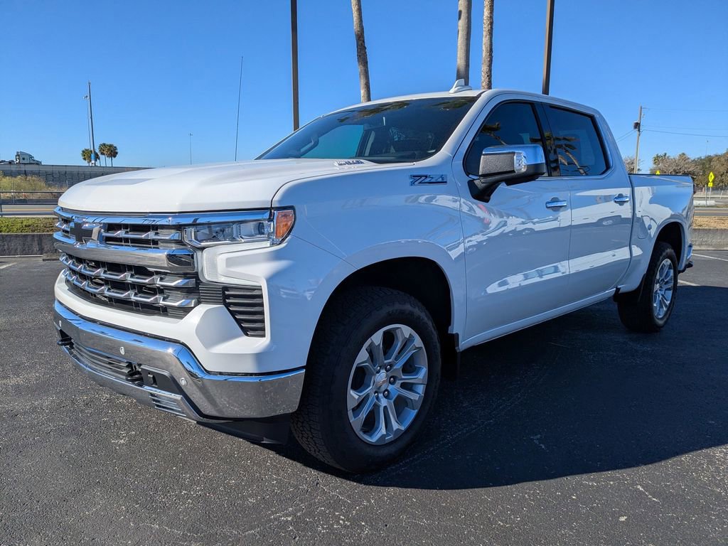 Used 2025 Chevrolet Silverado 1500 LTZ image 8