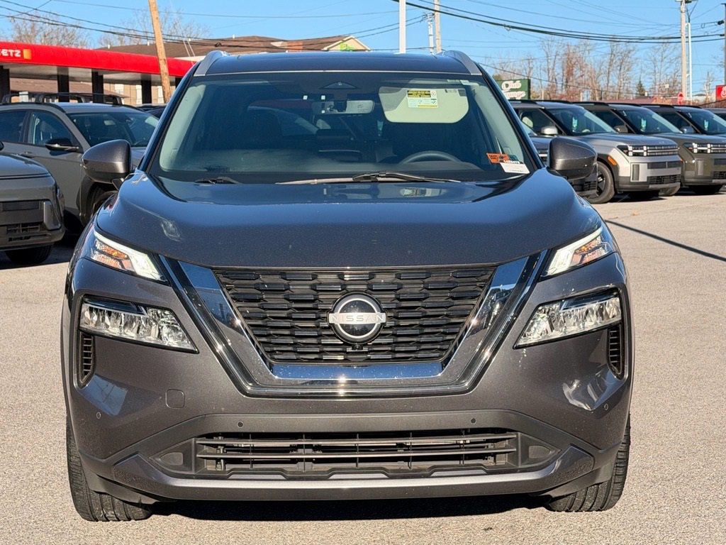 Used 2023 Nissan Rogue SL w/ SL Premium Package image 14