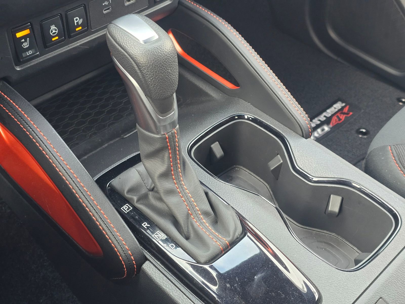 Used 2025 Nissan Frontier PRO-4X w/ Pro Convenience Package image 36