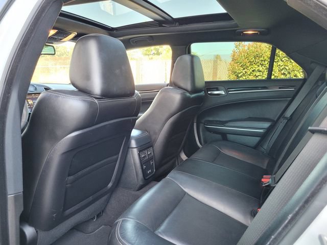 Used 2023 Chrysler 300 S w/ Comfort Group RWD image 15