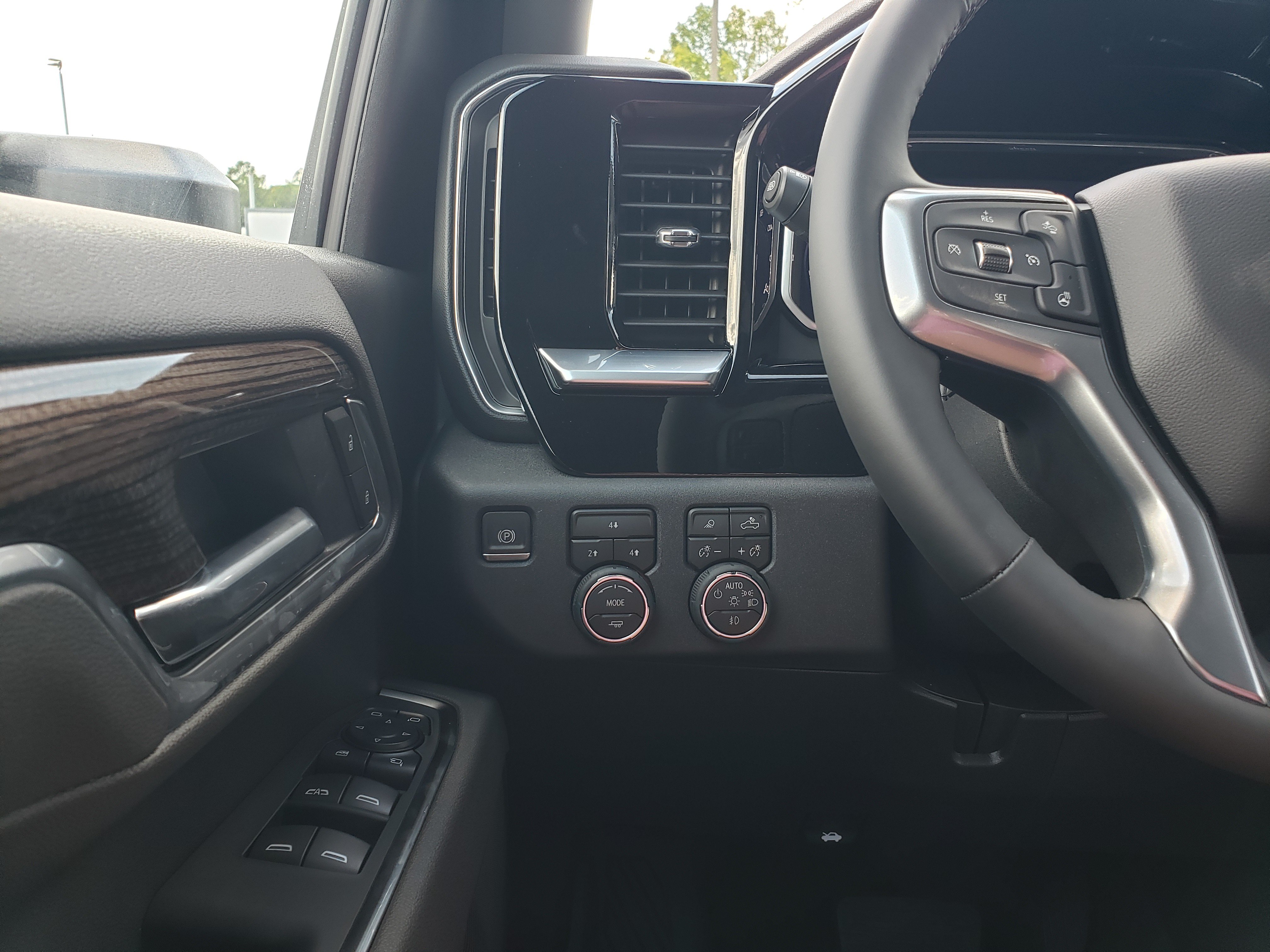 New 2026 Chevrolet Silverado 2500 LT w/ Trail Boss Package AWD/4WD image 13