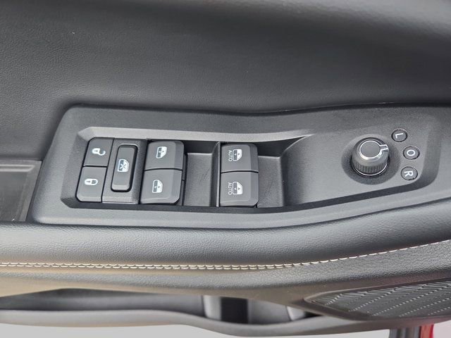 Used 2024 Jeep Grand Cherokee Laredo X image 32