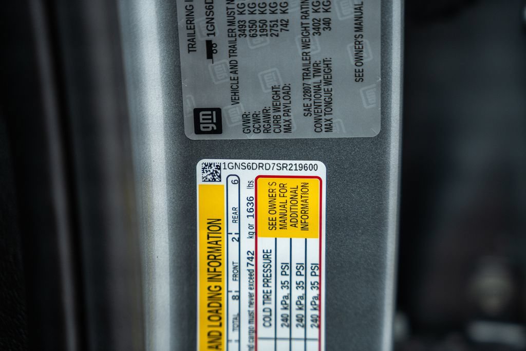 Used 2025 Chevrolet Suburban Z71 AWD/4WD image 42