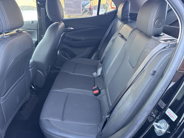 Used 2022 Buick Encore GX Select image 25