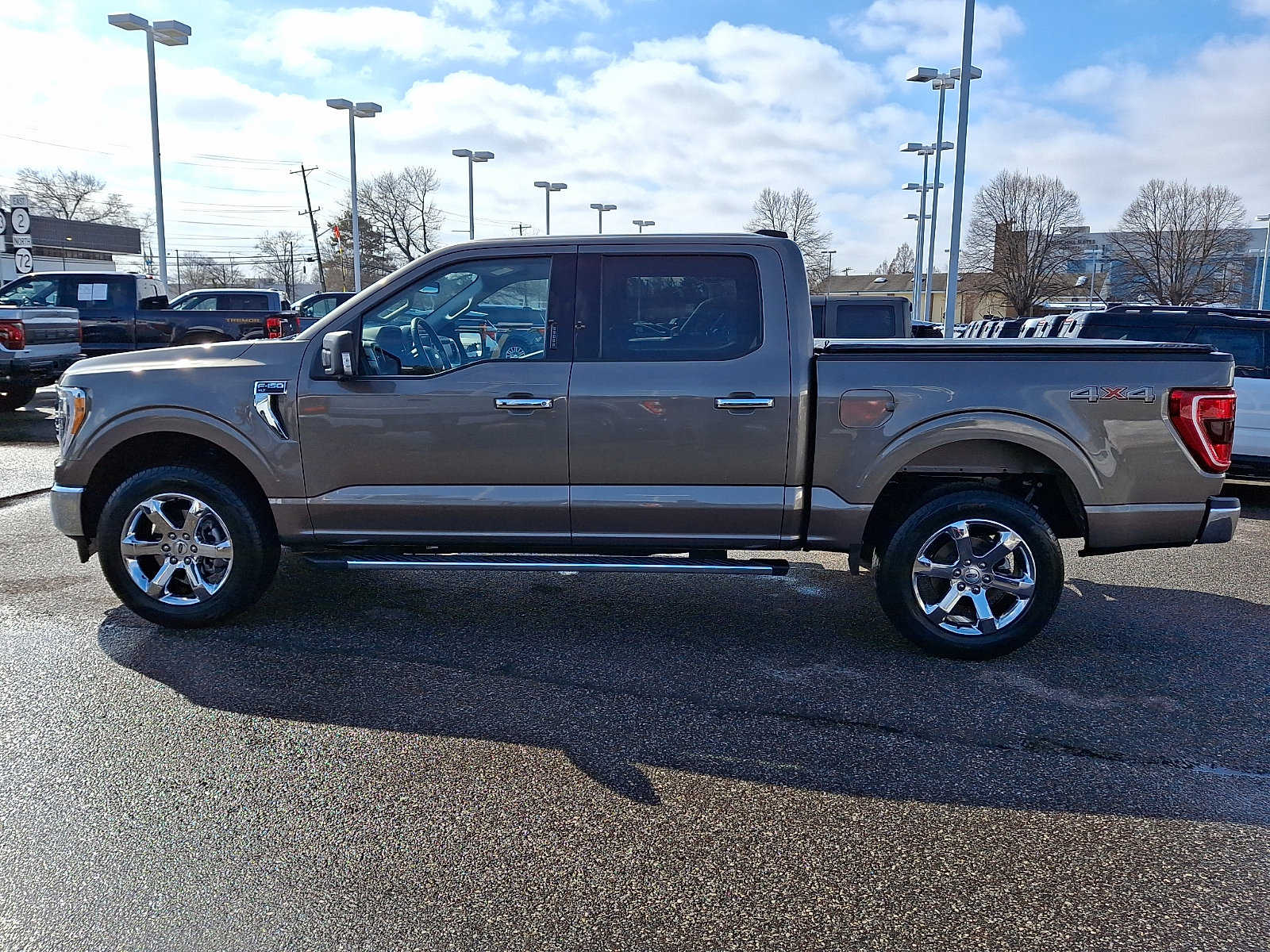 Certified 2022 Ford F150 XLT w/ Equipment Group 302A High image 6