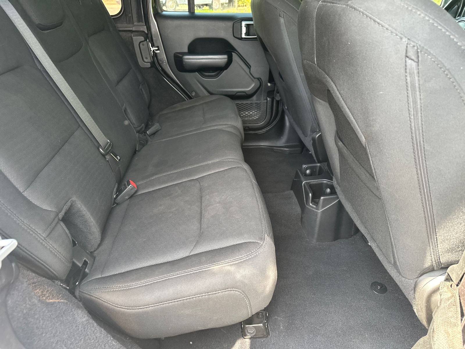 Used 2019 Jeep Wrangler Unlimited Sport S AWD/4WD image 19
