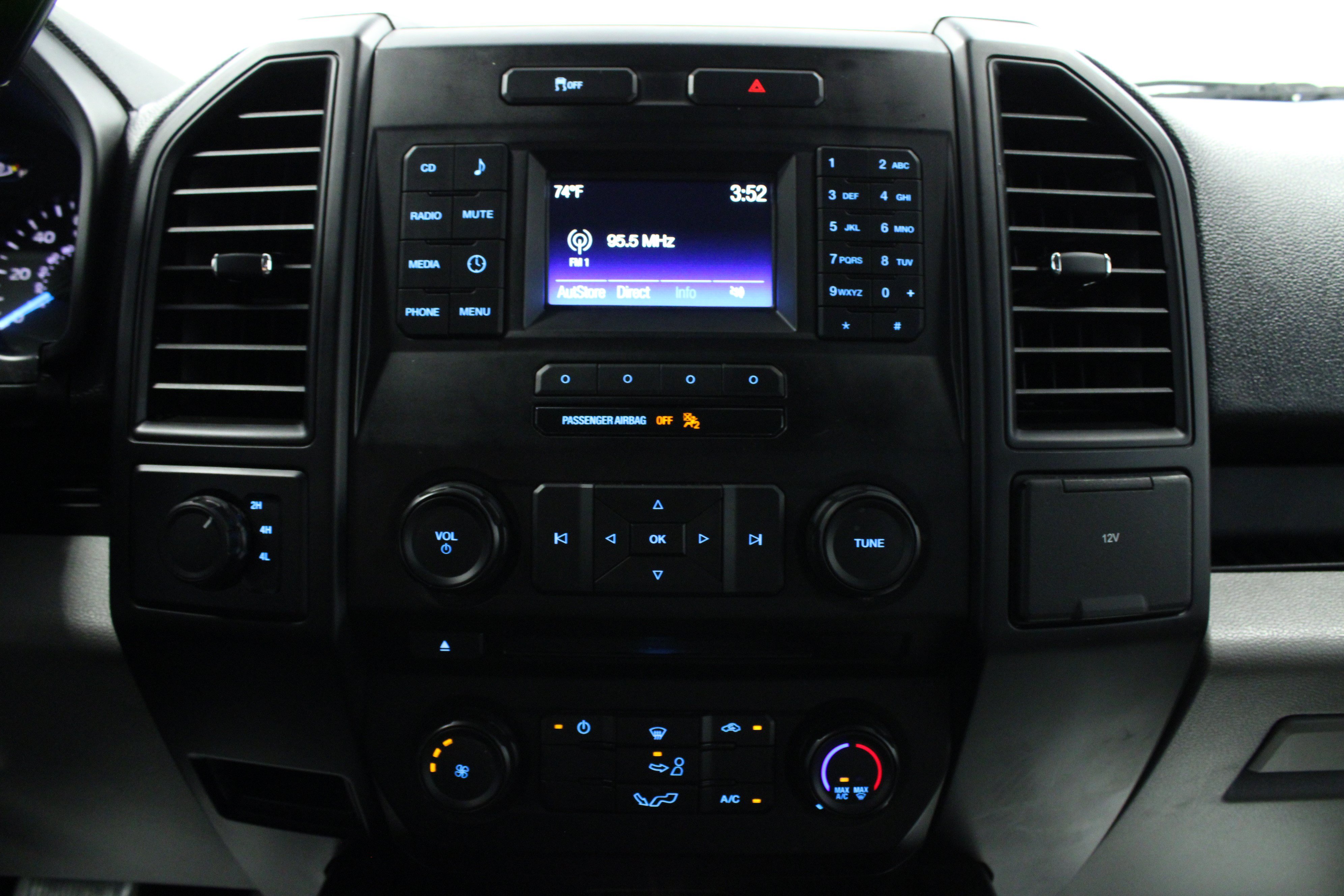 Used 2015 Ford F150 XL w/ Equipment Group 101A Mid AWD/4WD image 22