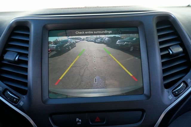 Used 2019 Jeep Cherokee Trailhawk w/ Cold Weather Group image 49