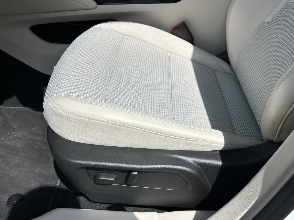 Certified 2023 Buick Envision Preferred image 21