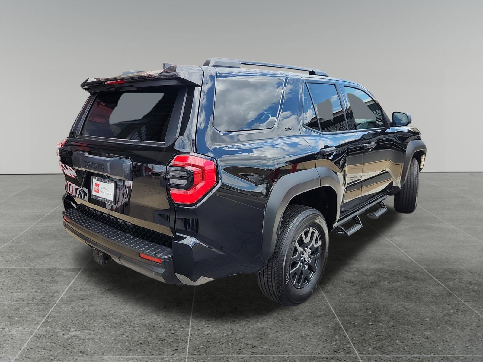 Certified 2025 Toyota 4Runner SR5 AWD/4WD image 7