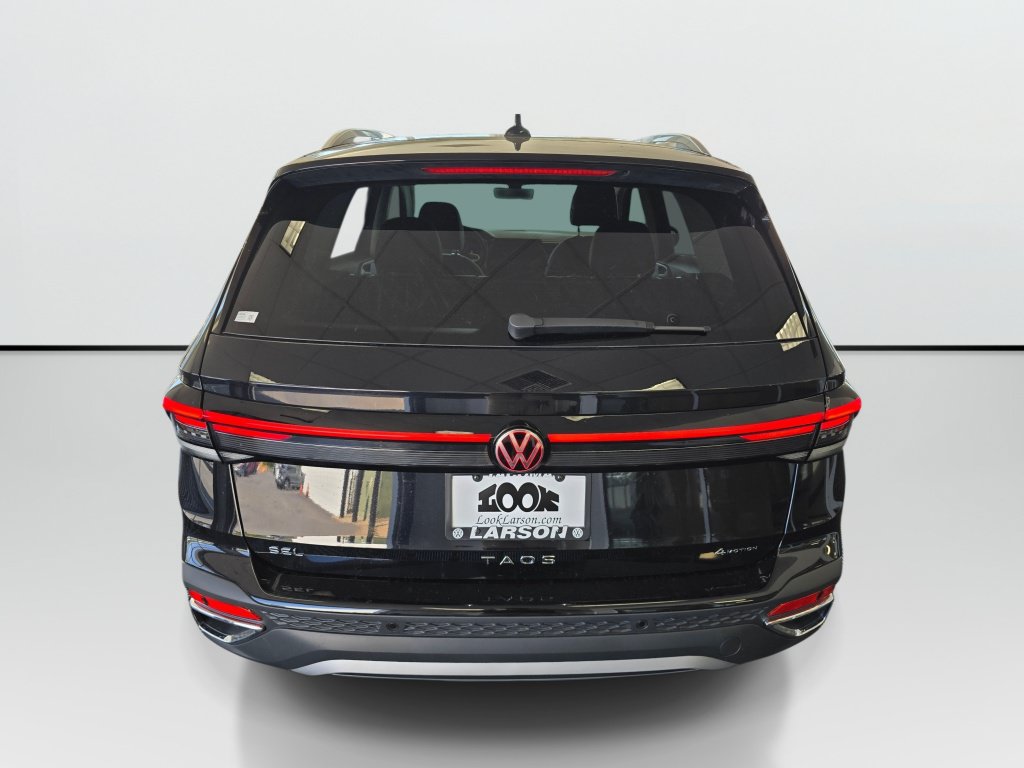 New 2026 Volkswagen Taos SEL AWD/4WD image 4