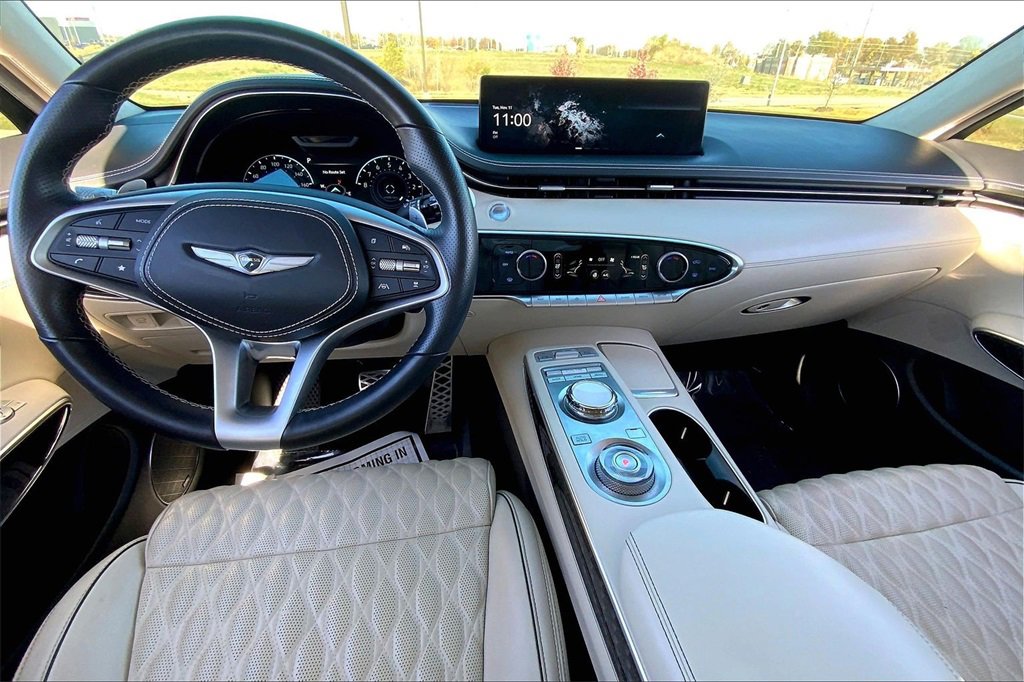 Used 2023 Genesis GV70 3.5T Sport w/ Sport Prestige Package image 10