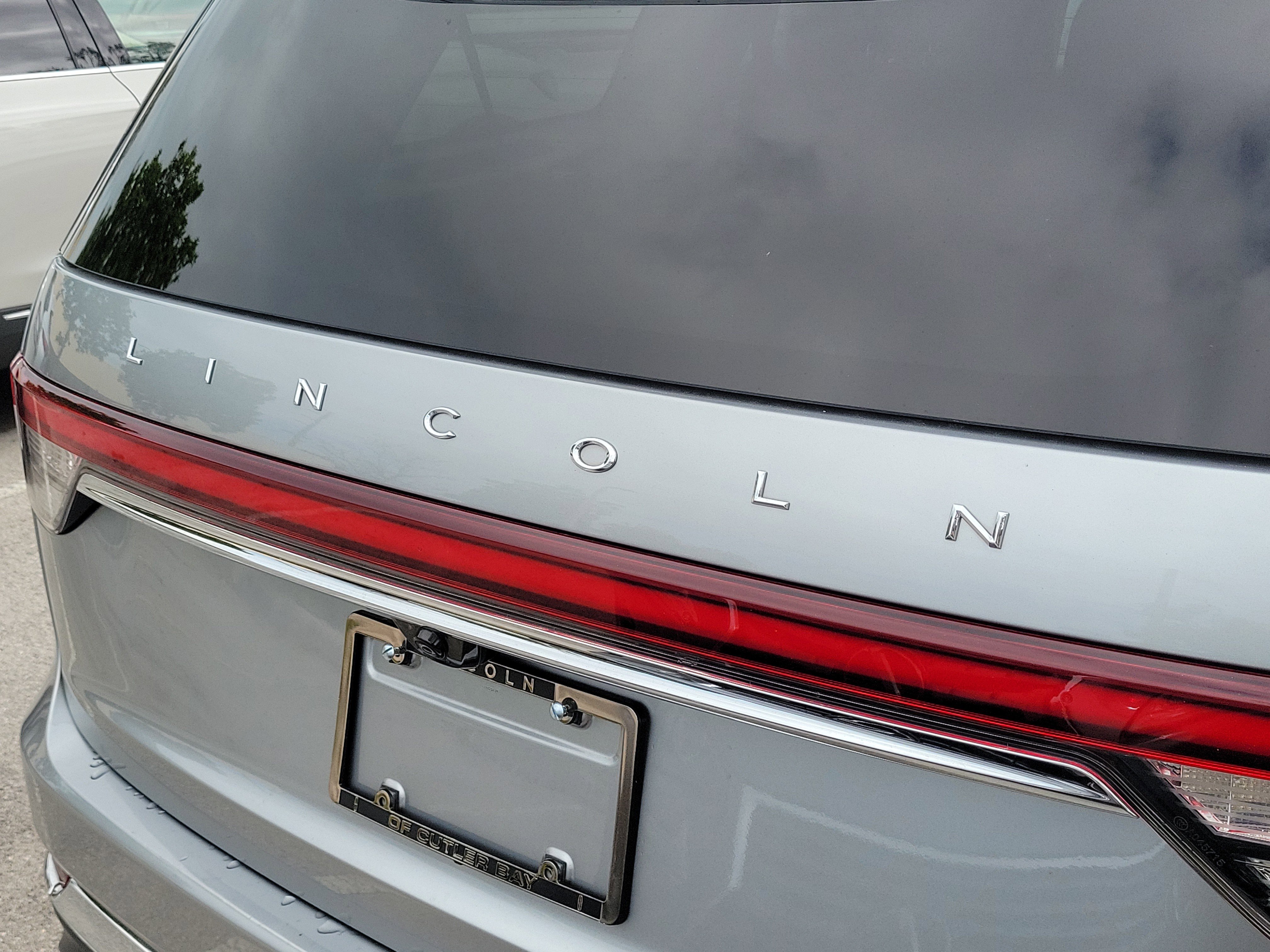 Used 2023 Lincoln Aviator 2WD w/ Premium Package image 5