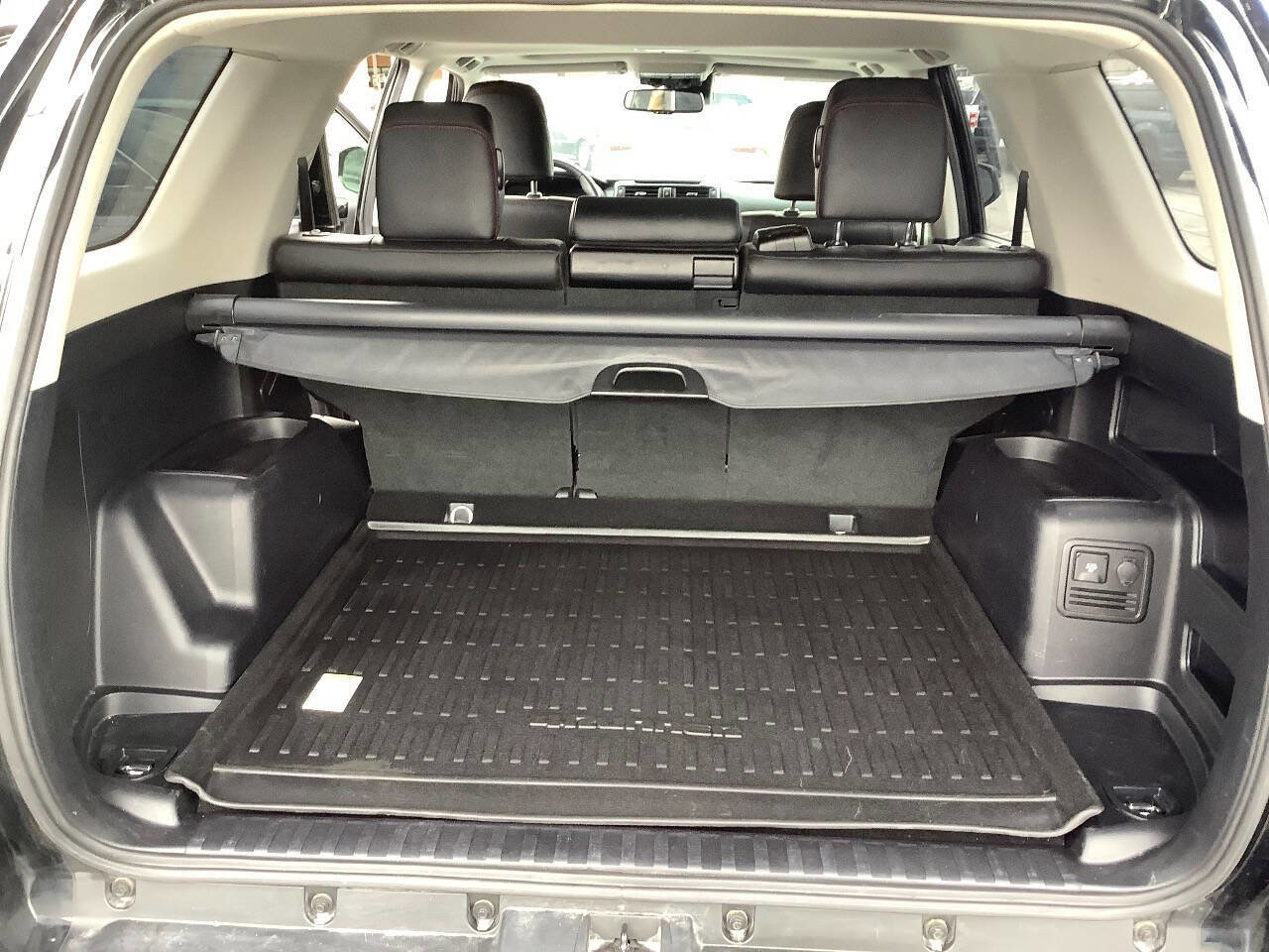 Used 2021 Toyota 4Runner Venture w/ Moonroof Package AWD/4WD image 33
