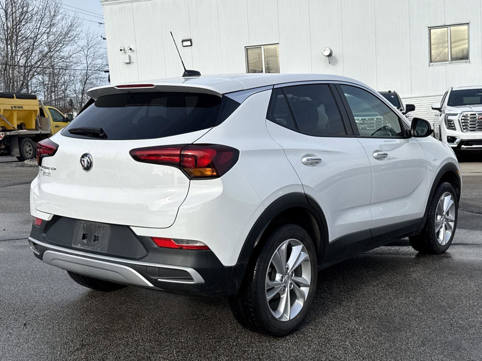 Used 2023 Buick Encore GX Preferred w/ Cold Weather Comfort Package image 7