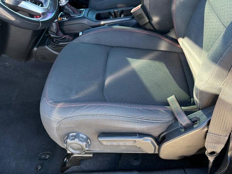 Used 2019 Jeep Wrangler Unlimited Rubicon w/ LED Lighting Group image 16