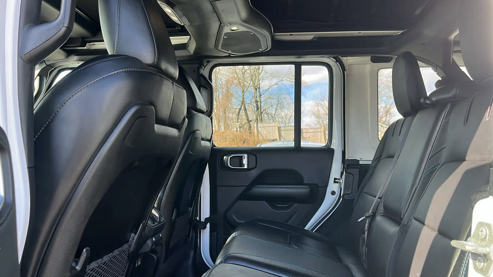 Used 2024 Jeep Wrangler High Altitude image 27