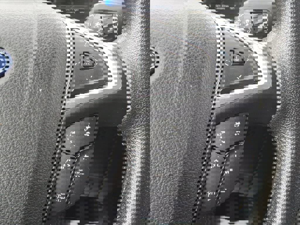 Used 2021 Ford Edge SEL w/ Convenience Package image 17