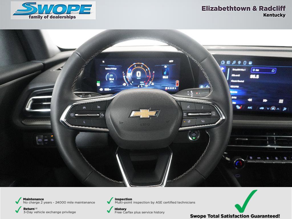 Used 2025 Chevrolet Traverse LT image 18