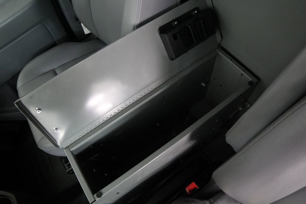 Used 2018 Ford Transit 350 148 Medium Roof RWD image 24