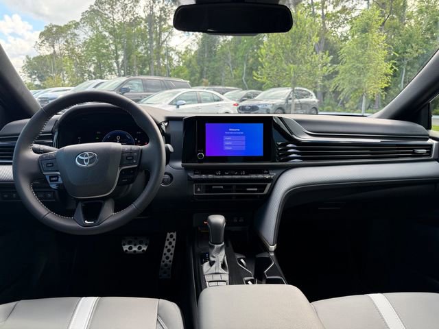 Used 2026 Toyota Camry SE FWD image 10