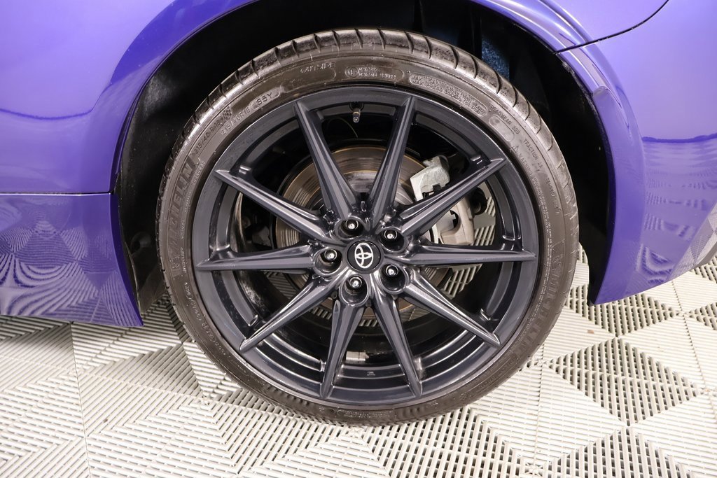 Used 2023 Toyota GR86 Premium w/ ALL Weather Mat Package (TMS) image 17