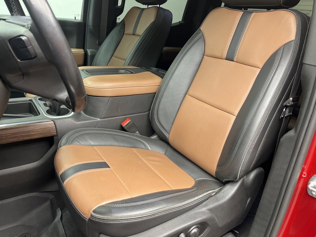 Used 2022 Chevrolet Silverado 1500 High Country w/ Technology Package image 10