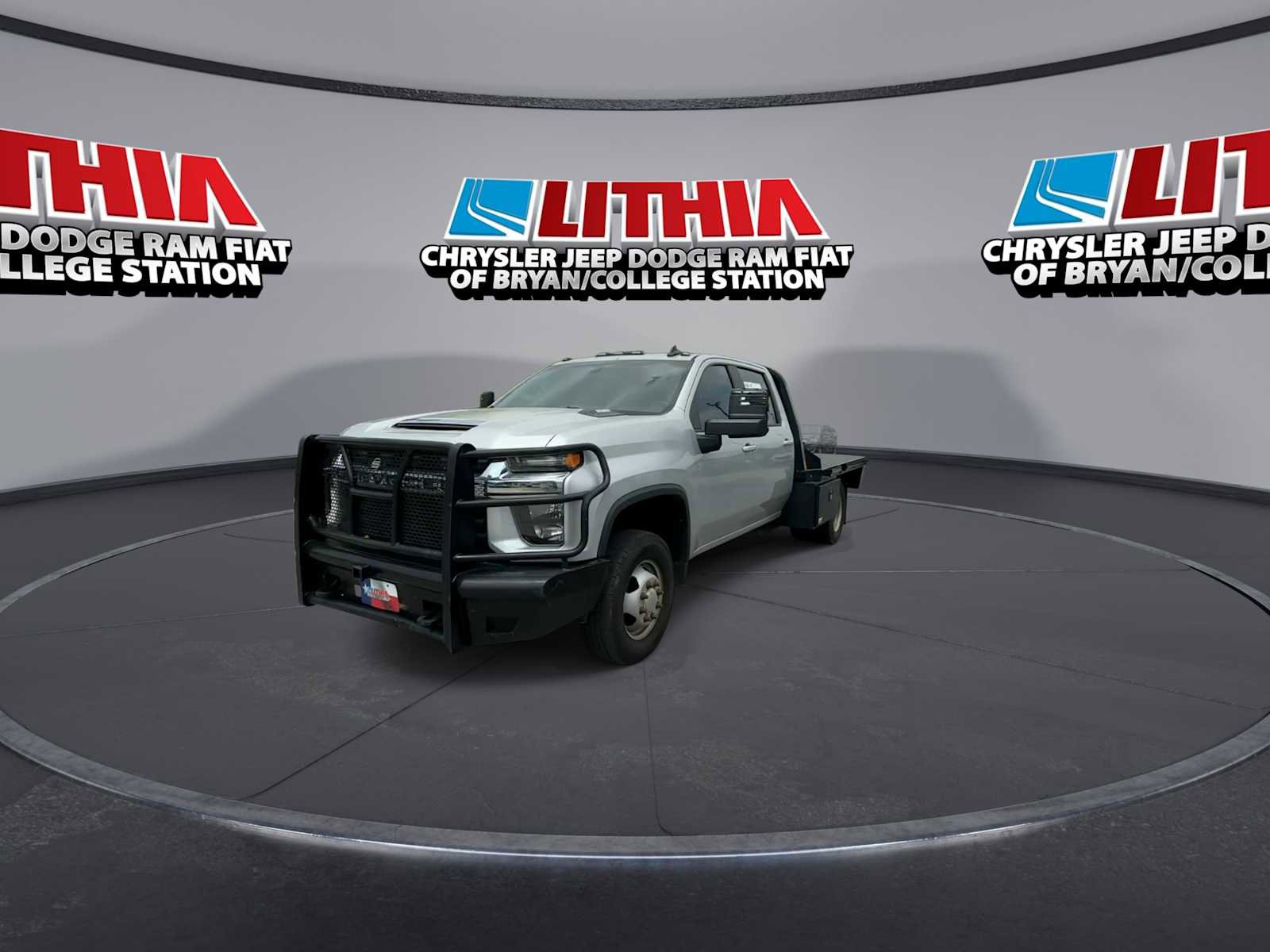 Used 2022 Chevrolet Silverado 3500 LT w/ Convenience Package AWD/4WD image 5