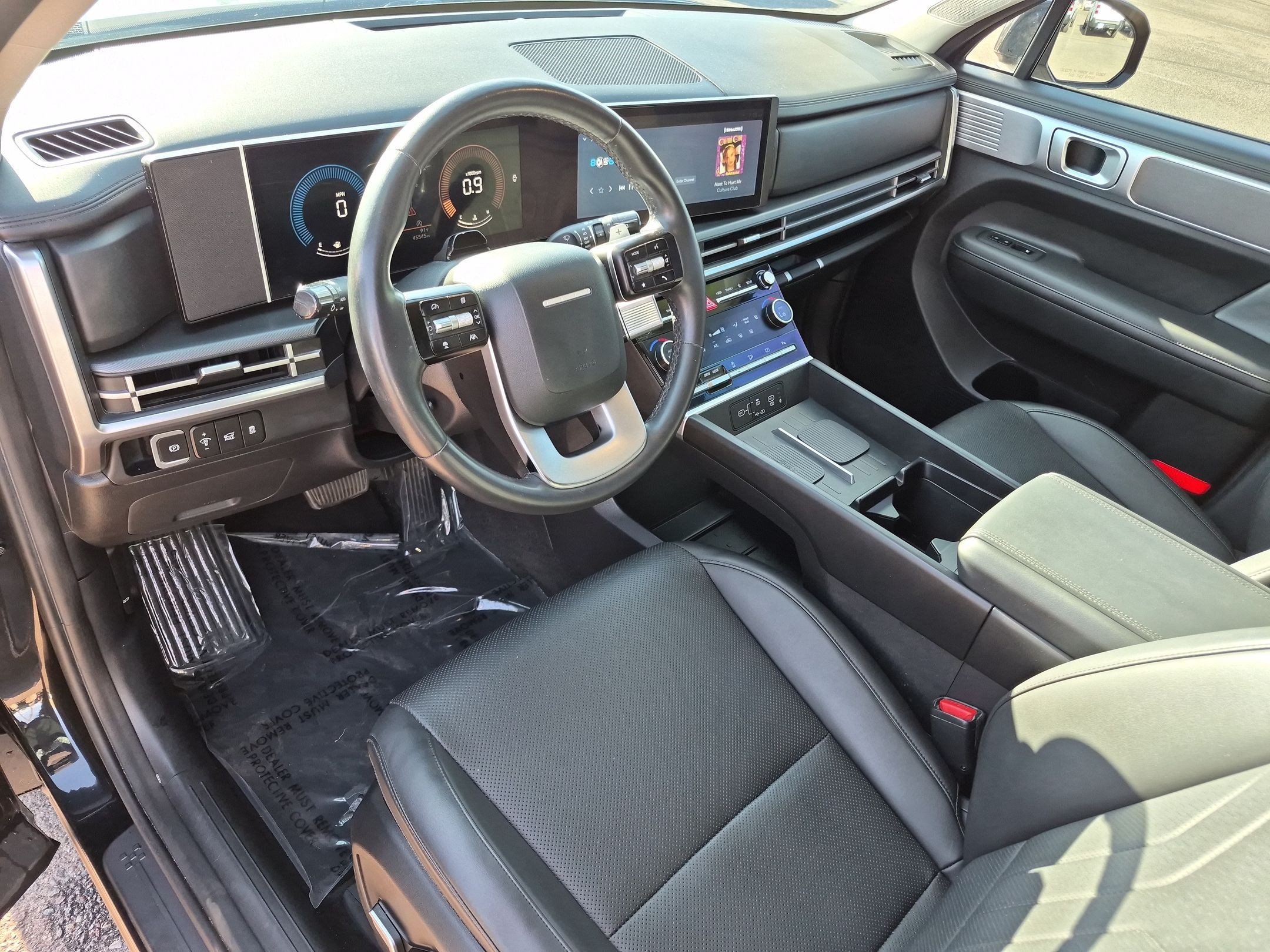 Used 2024 Hyundai Santa Fe SEL FWD image 13