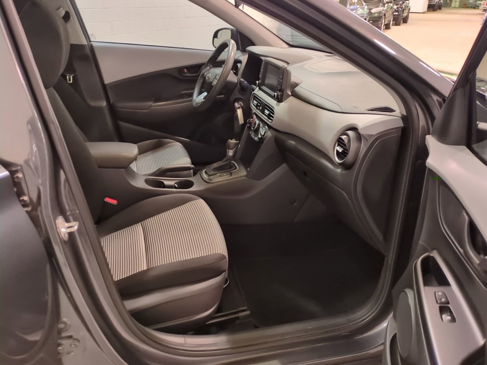 Used 2019 Hyundai Kona SE image 9