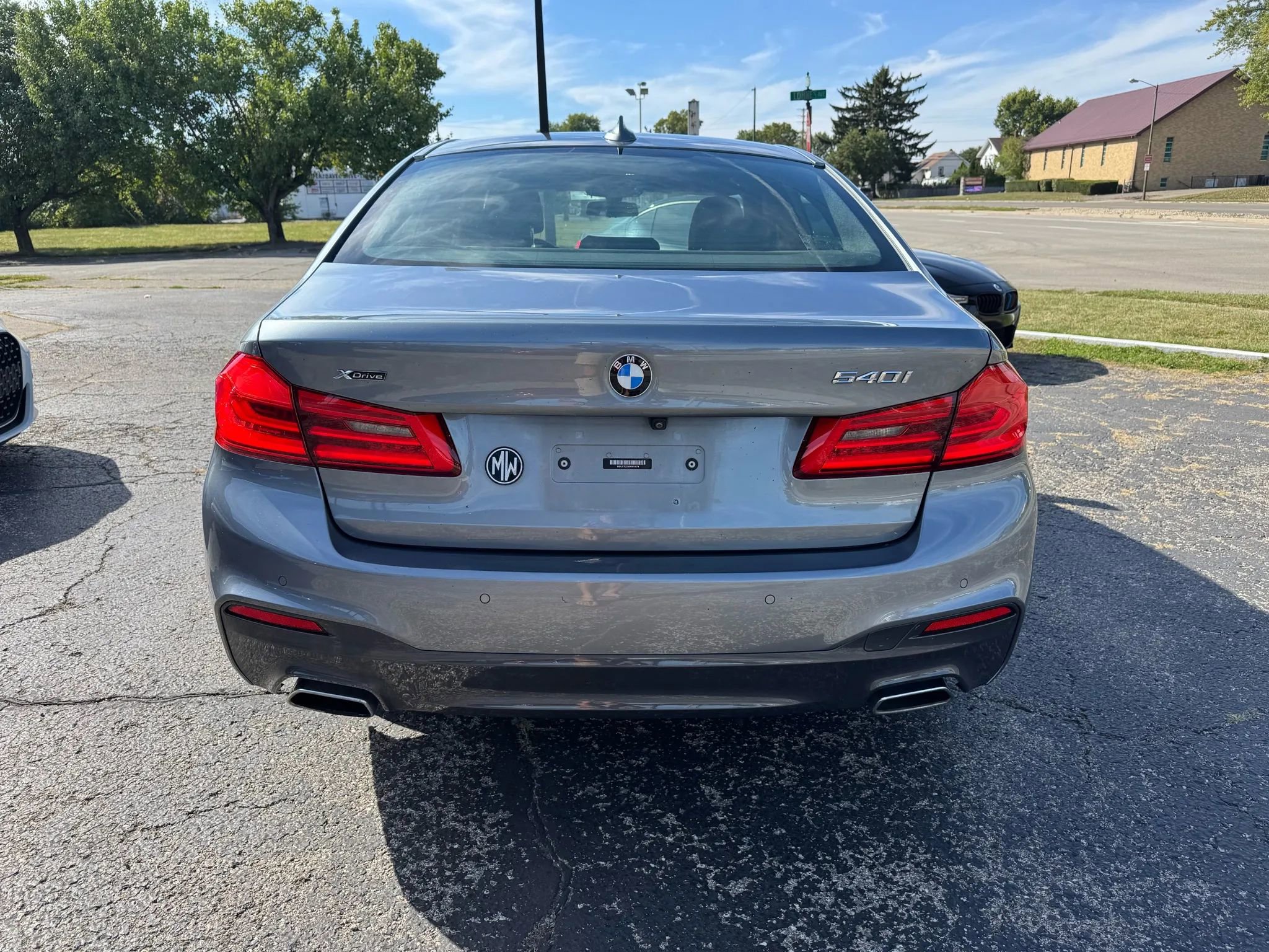 Used 2019 BMW 540i xDrive w/ M Sport Package image 6
