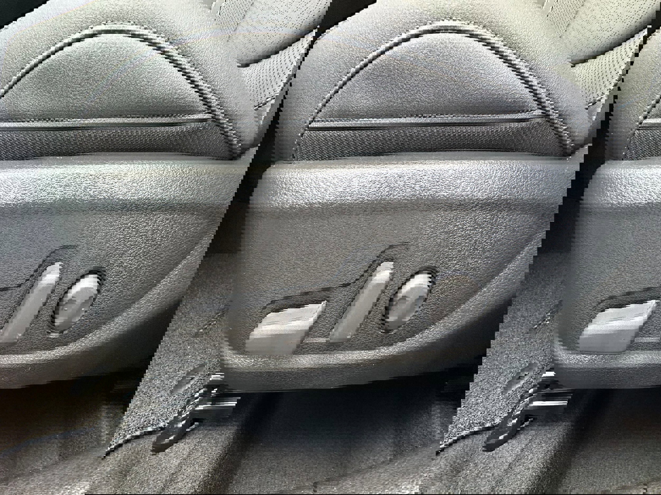 New 2026 Kia Seltos SX image 30