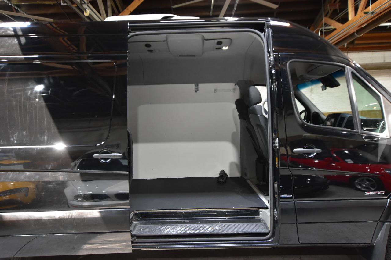 Used 2015 Mercedes-Benz Sprinter 3500 image 32