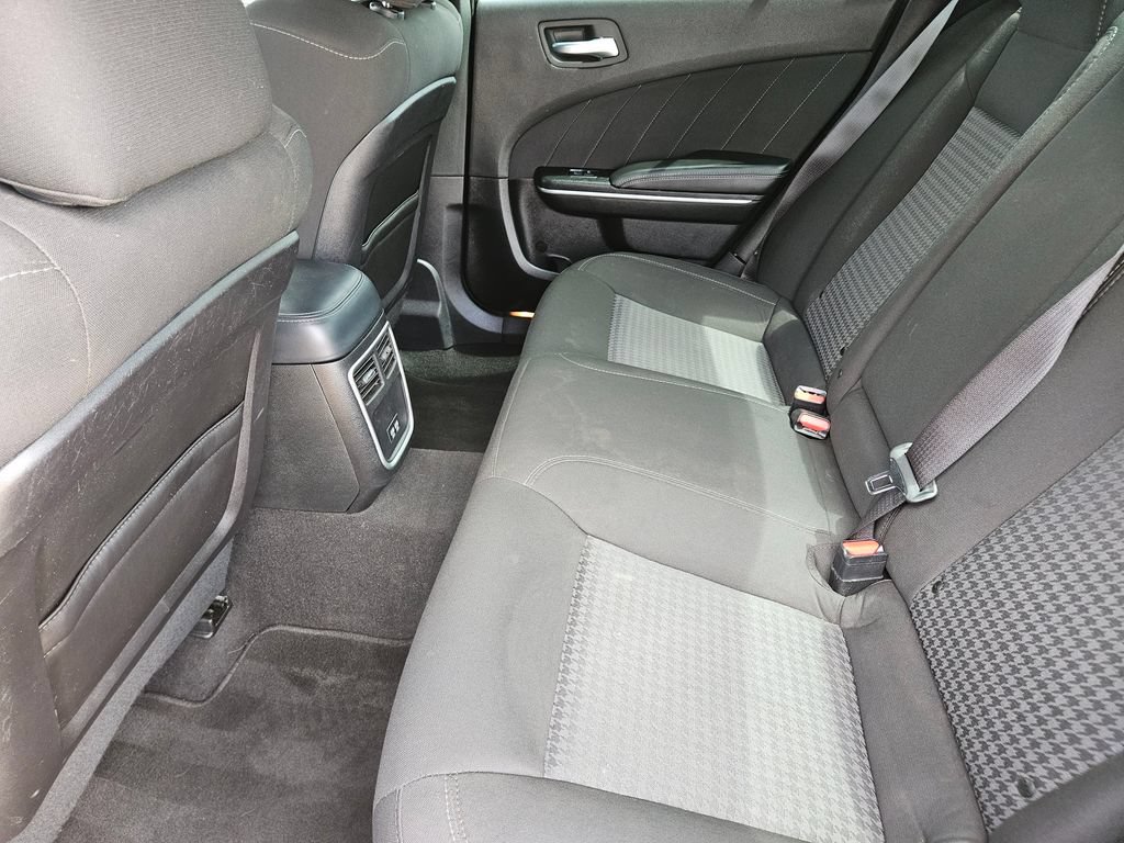 Used 2023 Dodge Charger Scat Pack w/ Technology Group RWD image 30