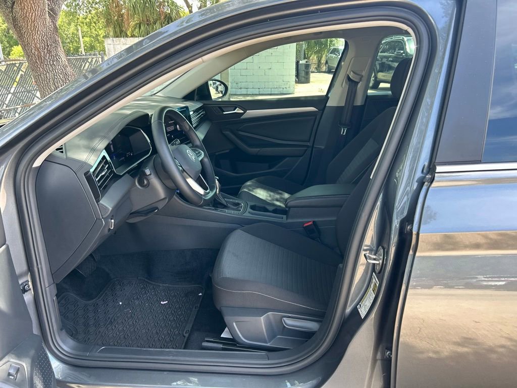 Used 2025 Volkswagen Jetta S image 15