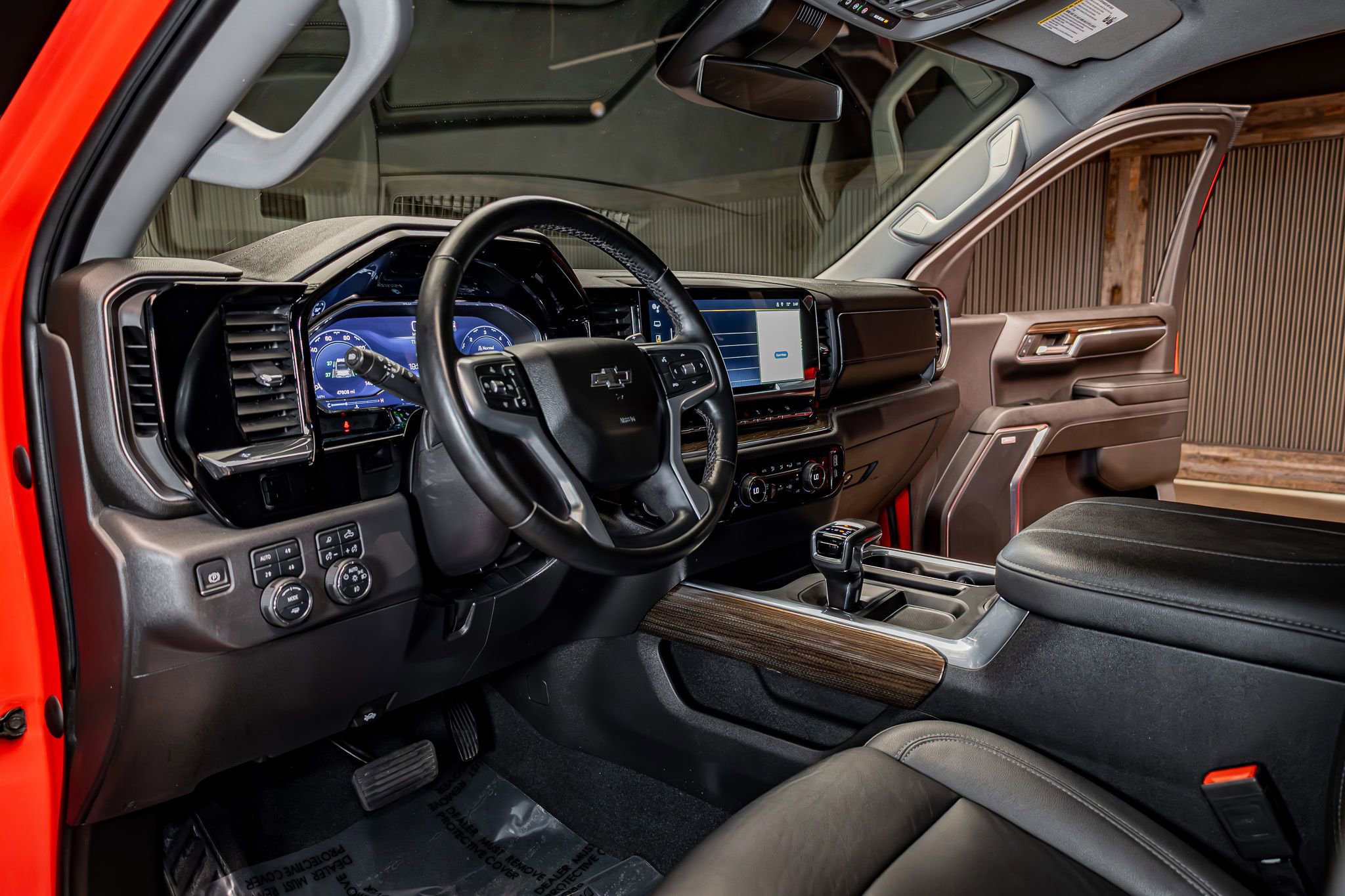 Used 2023 Chevrolet Silverado 1500 LT Trail Boss w/ LT Trail Boss Premium Package image 15