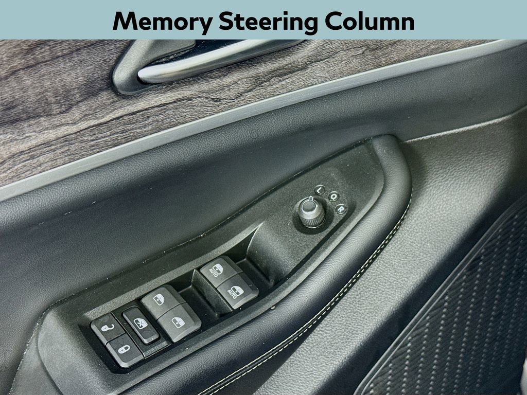 Used 2024 Jeep Grand Cherokee L Limited w/ Luxury Tech Group II image 18