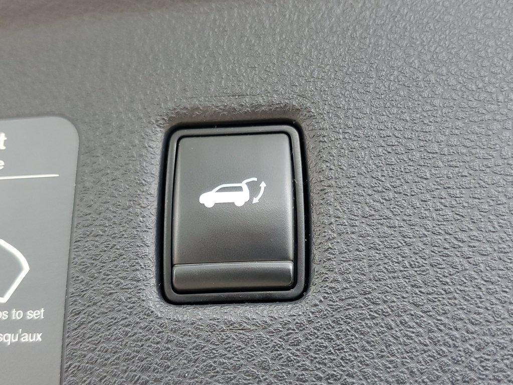 Used 2022 INFINITI QX50 Sensory FWD image 10
