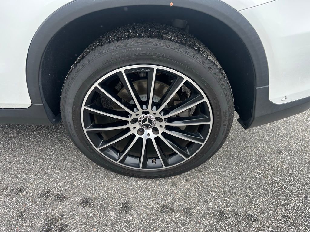 Used 2022 Mercedes-Benz GLC 300 4MATIC image 11