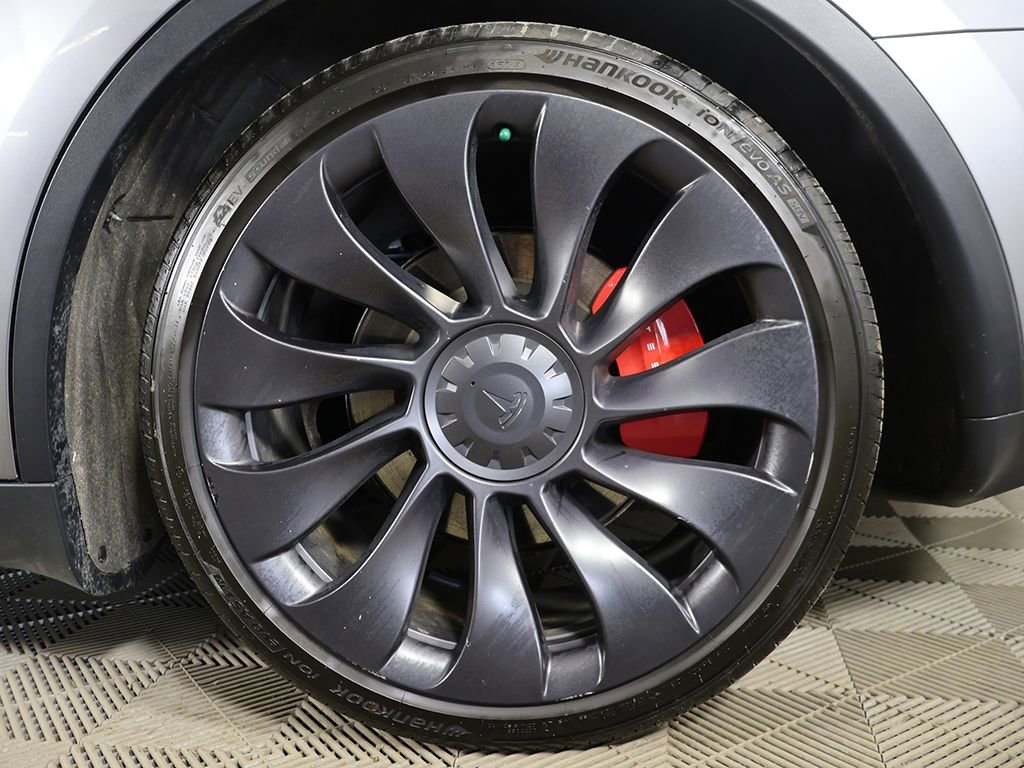 Used 2024 Tesla Model Y Performance AWD/4WD image 24