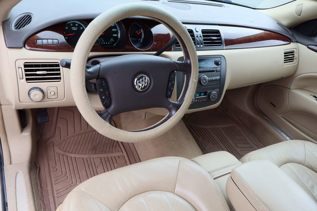 Used 2011 Buick Lucerne CXL image 10