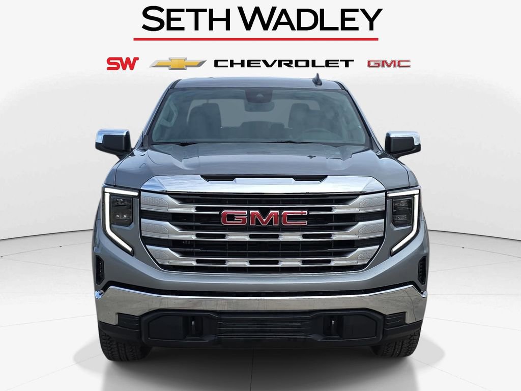 New 2026 GMC Sierra 1500 SLE image 2