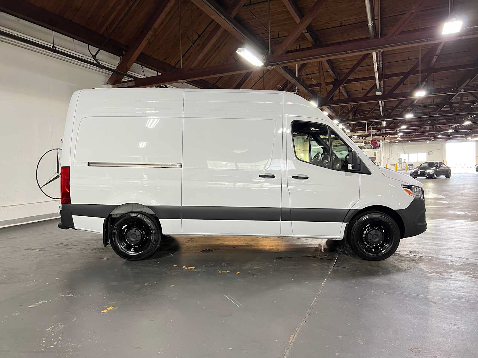 Used 2026 Mercedes-Benz Sprinter 2500 image 3