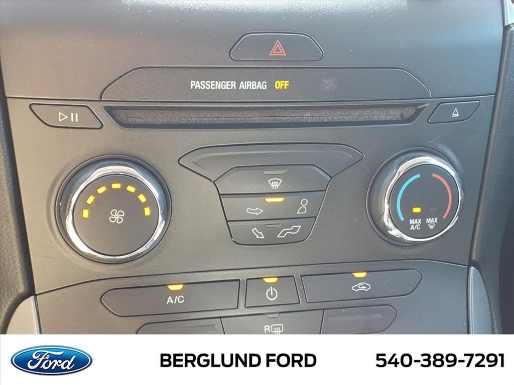 Used 2016 Ford Edge SE AWD/4WD image 25