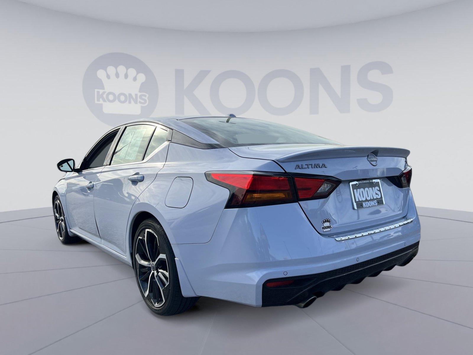 Used 2023 Nissan Altima 2.5 SR w/ SR Premium Package FWD image 14