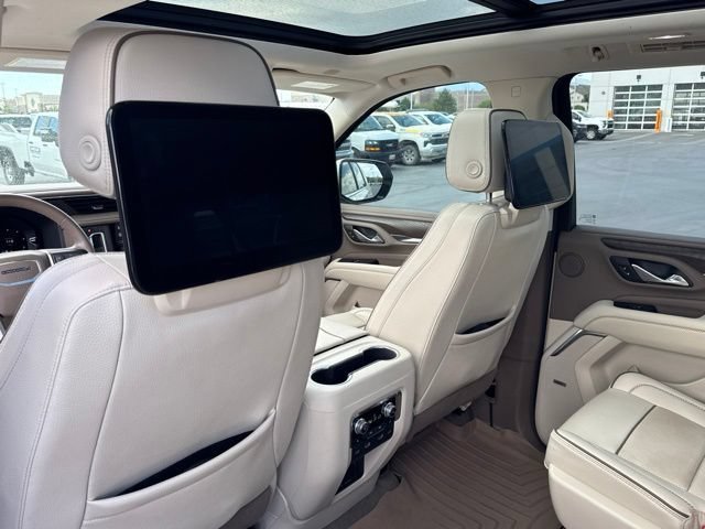 Used 2023 GMC Yukon XL Denali AWD/4WD image 36
