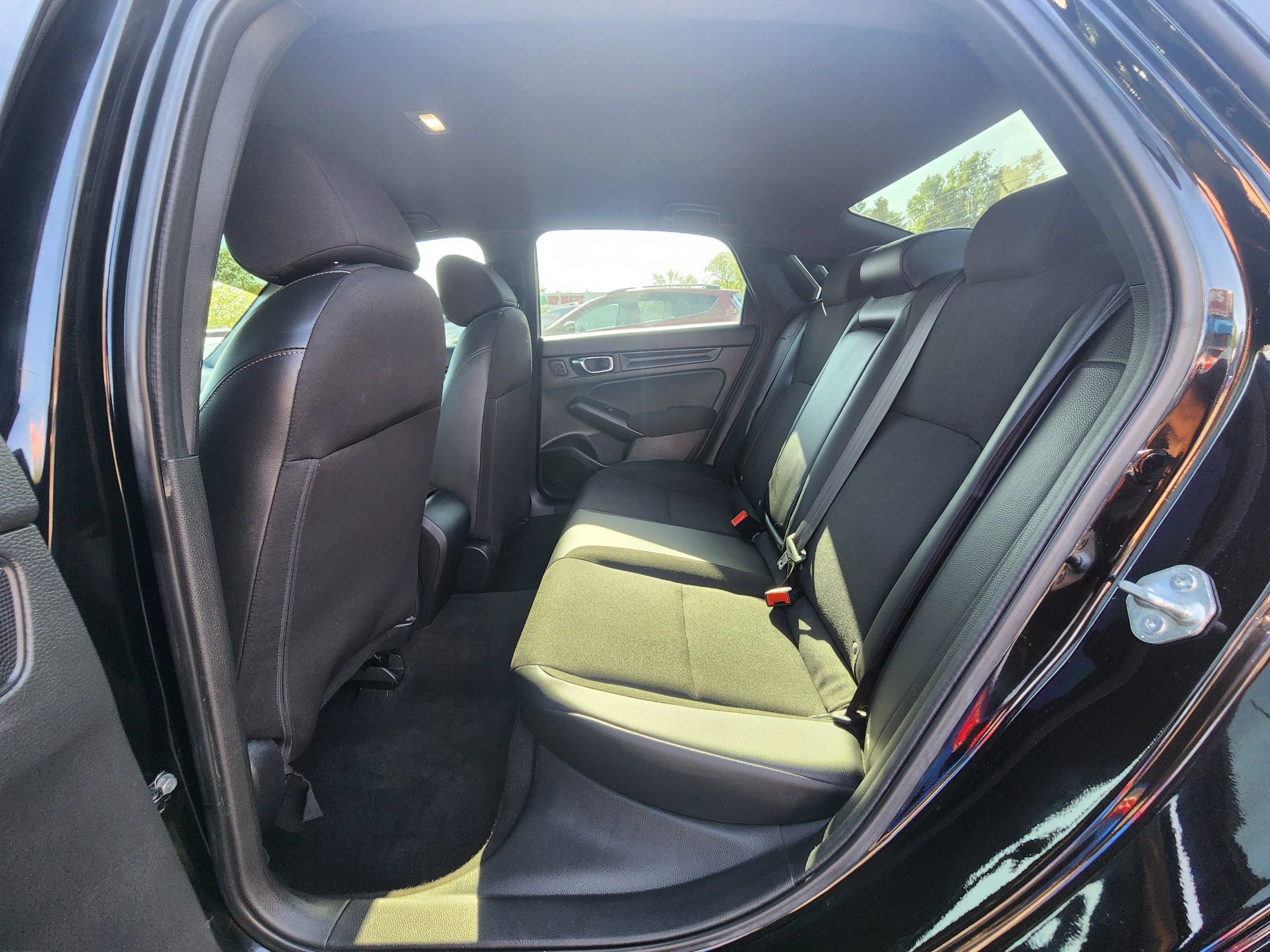 Used 2025 Honda Civic Sport image 18