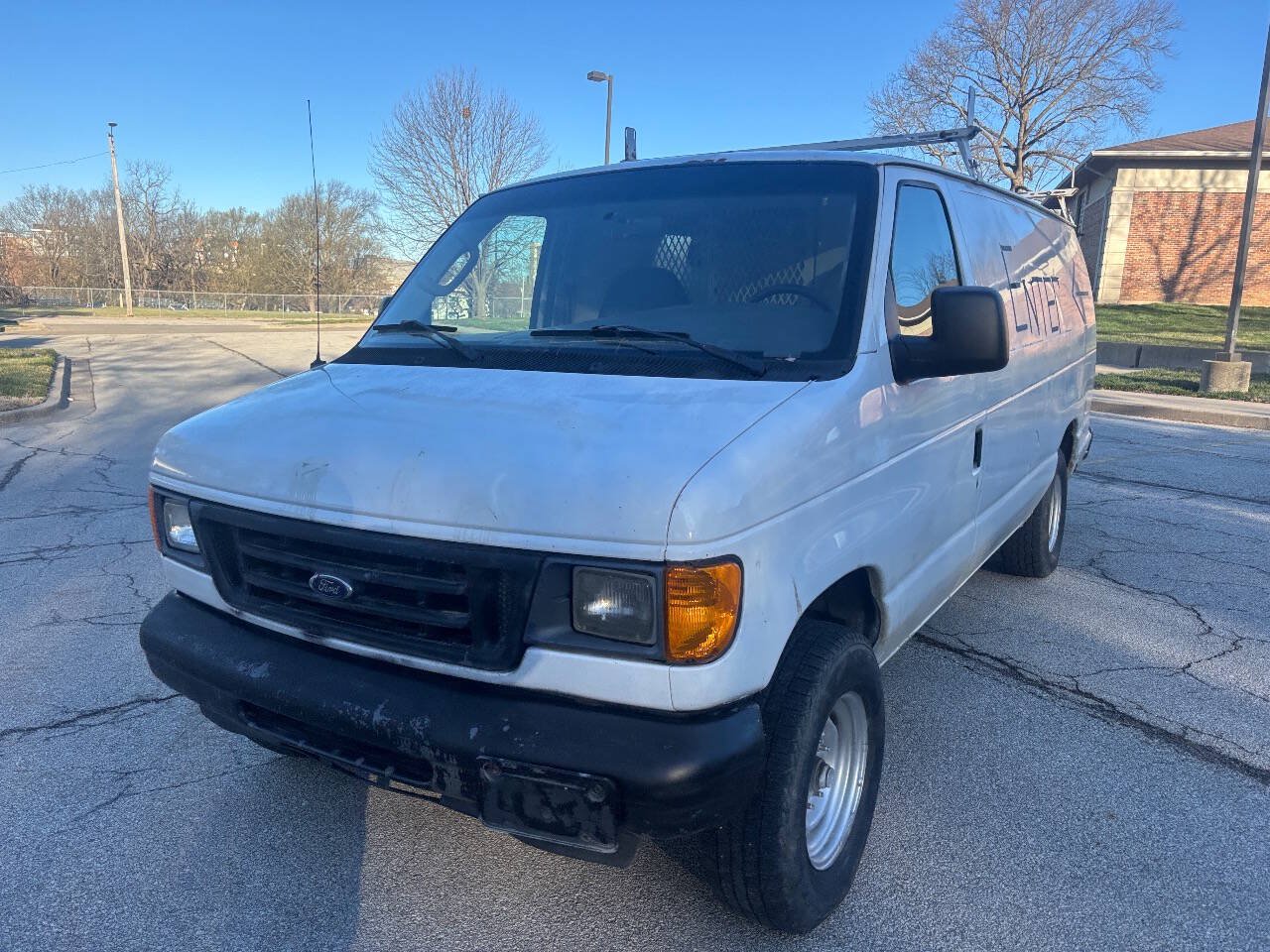 Used 2007 Ford E-250 and Econoline 250 Extended RWD image 4